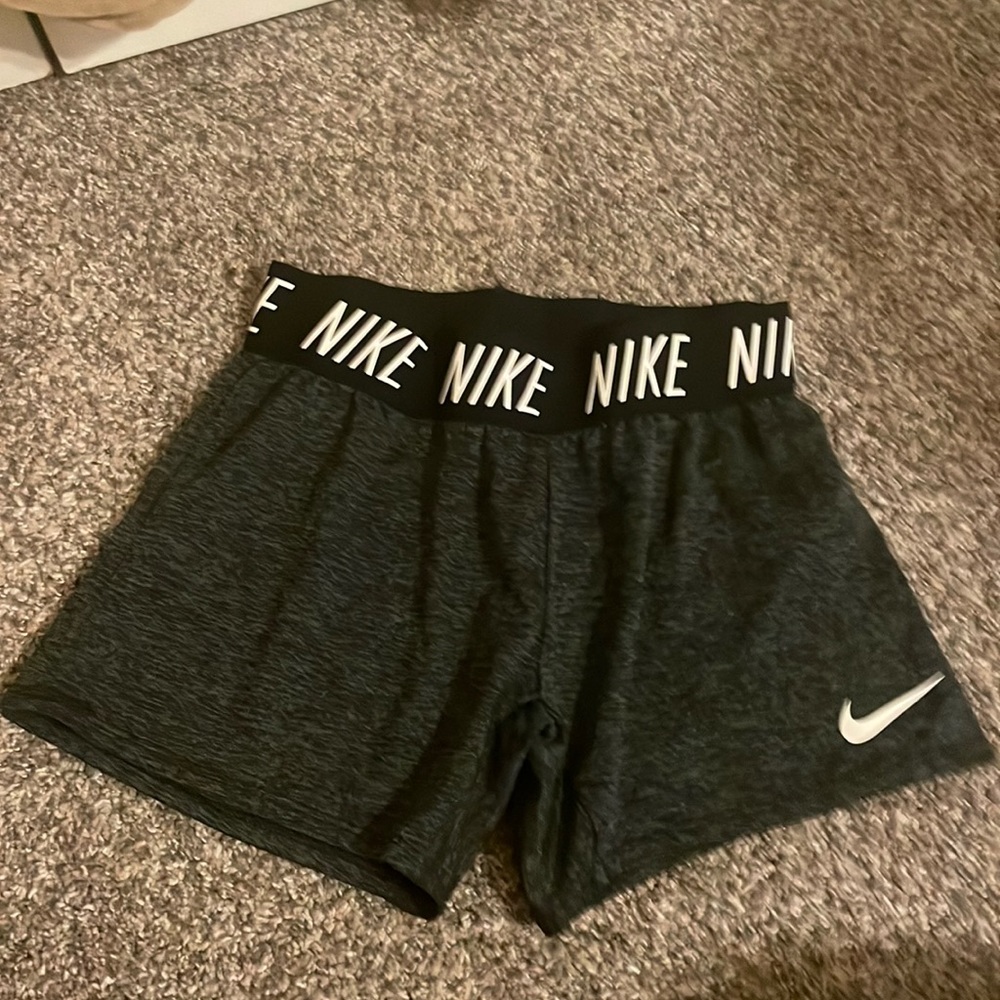 Nikes kids dri-fit shorts